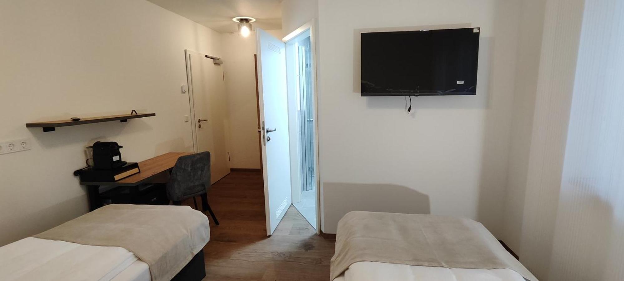 Apartments Seibel Doppel-Zweibettzimmer Mit Bad Reutlingen Buitenkant foto